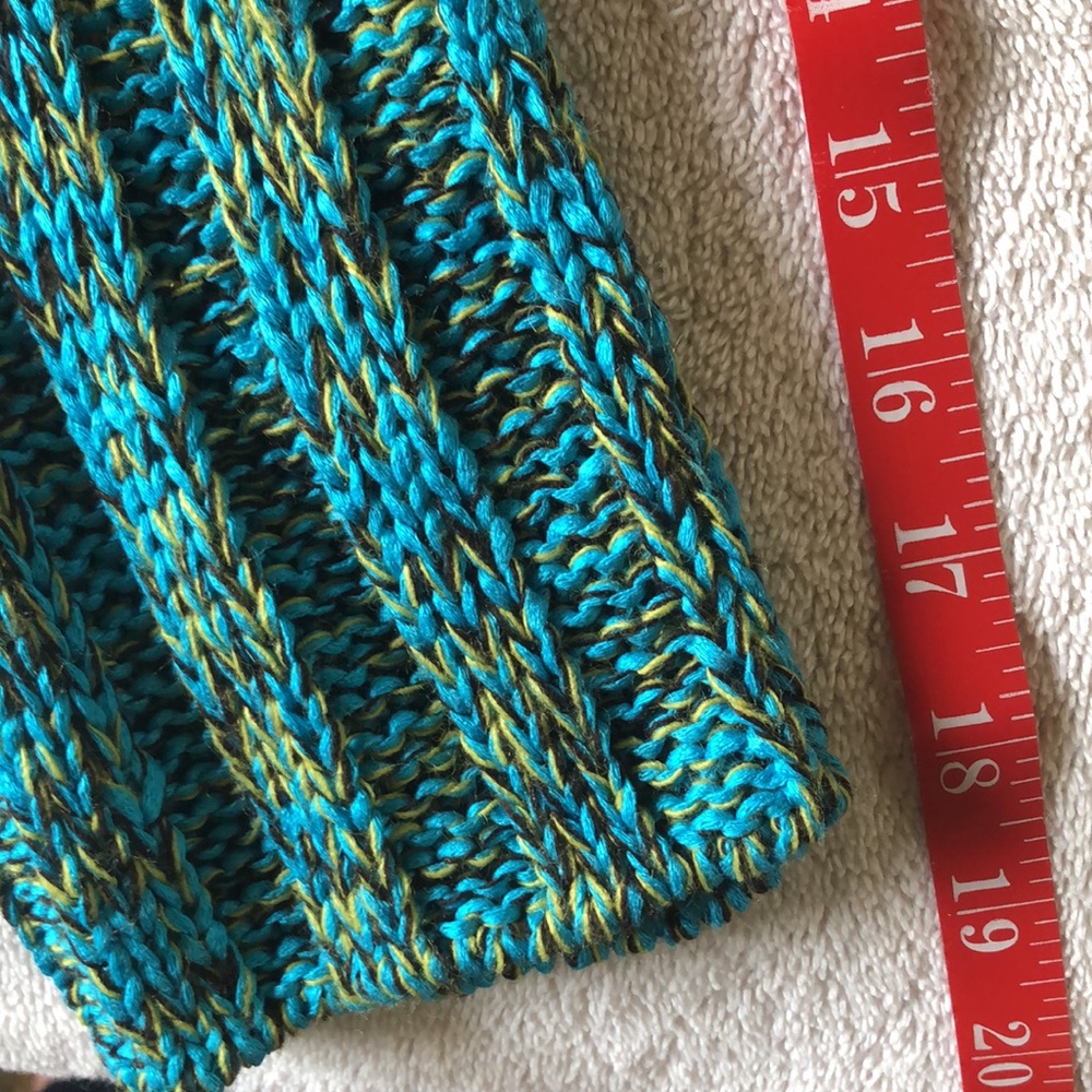 Asymmetrical Big Button Cardigan - Picture 8 of 9